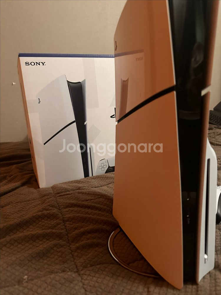 PS5 슬림 디스크 에디션 본체 + 컨트롤러 + 수직스탠드--2