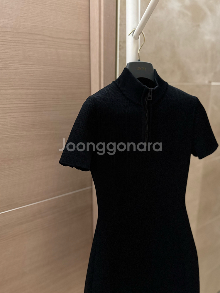 디올 블랙 매크로까나쥬 원피스--1