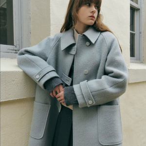 마론에디션 부클 하프 코트-스카이블루