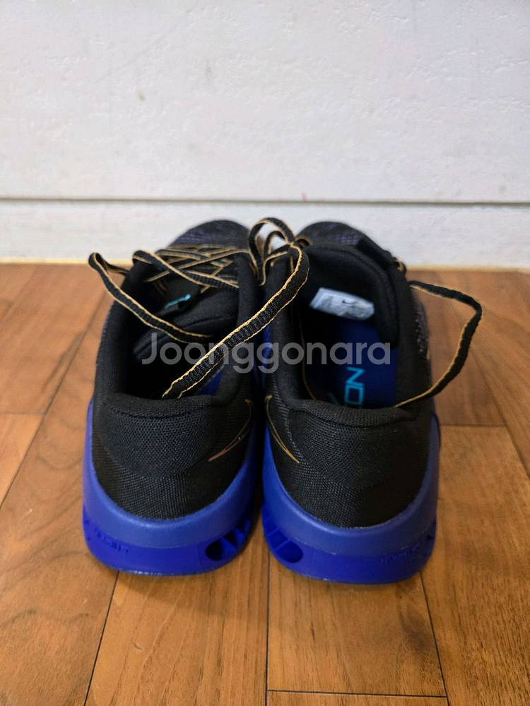 (가격내림) 나이키 메트콘 9 AMP 남성 운동화 HF--2