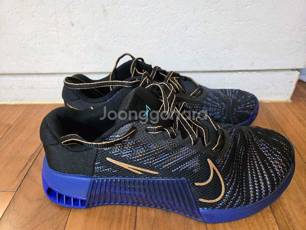 (가격내림) 나이키 메트콘 9 AMP 남성 운동화 HF--3