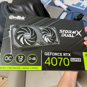RTX 4070 SUPER 그래픽카드
