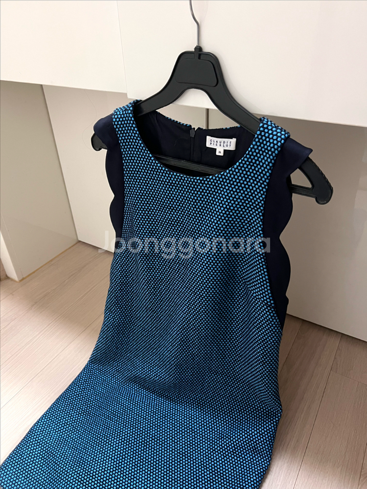 끌로디피에로 물결 스캘럽 민소매 원피스 나시 블루 하객룩 트위드 마쥬산드로--0