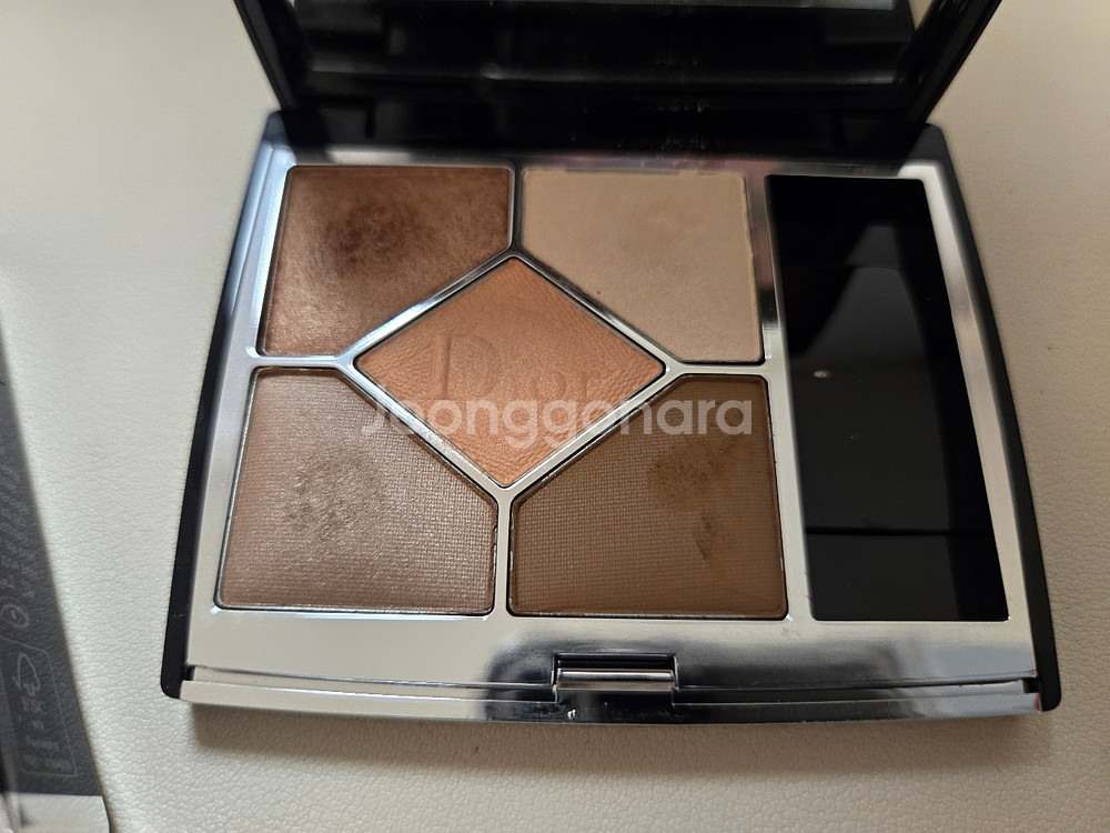 디올 5꿀뢰르 꾸뛰르 5구 아이섀도우 팔레트 649 누드드레스--1