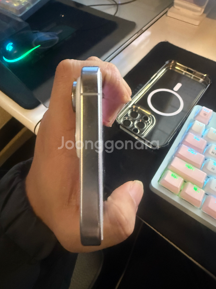 아이폰 16 프로맥스 256기가 화이트--4