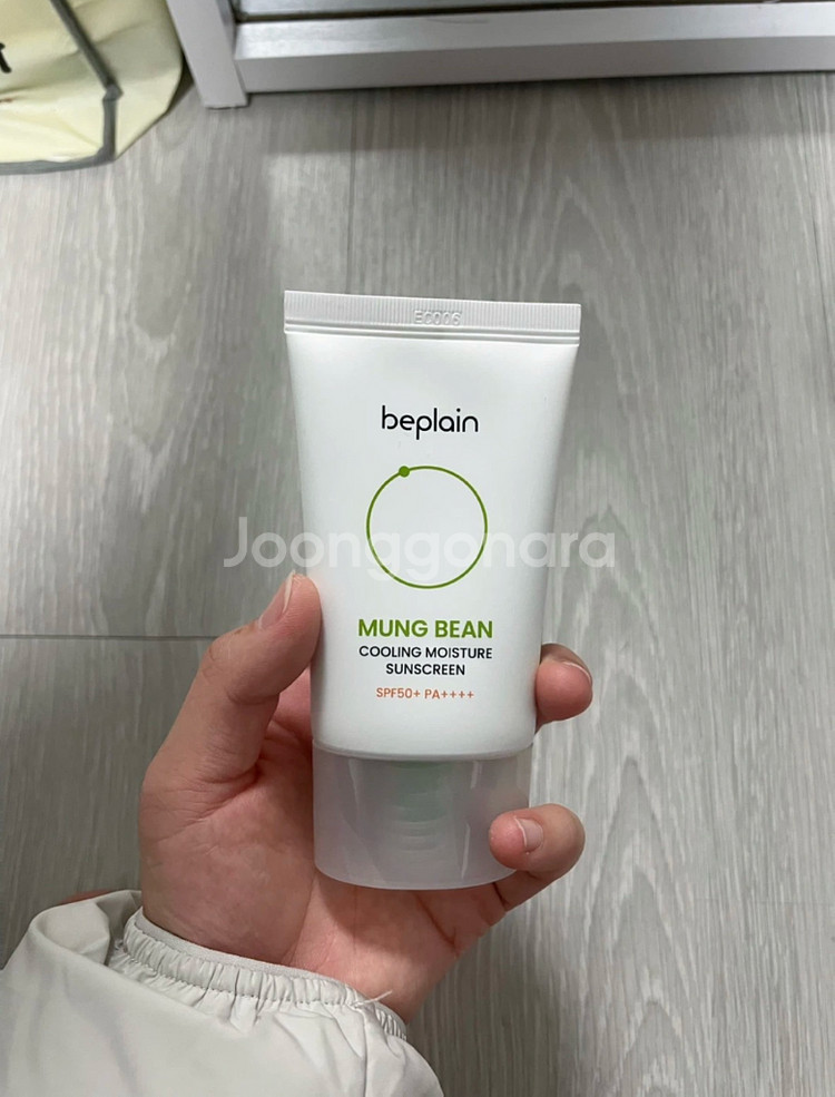 새상품) 비플레인 녹두 쿨링 수분 선크림--0