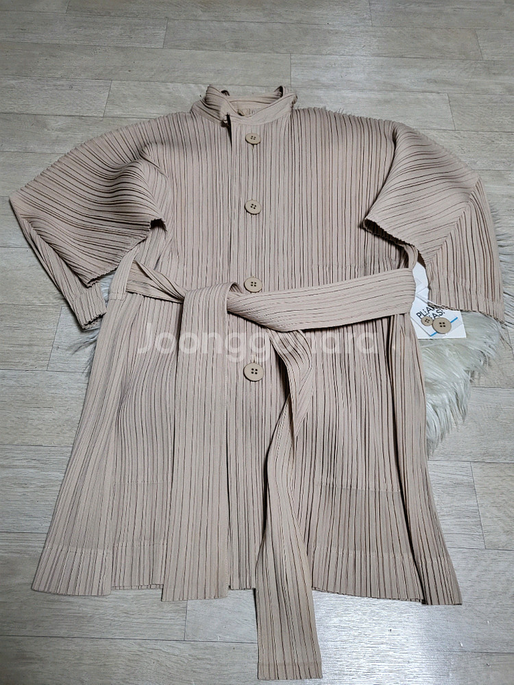 이세이미야케 플리츠플리즈 코트 울 플리츠 코트 라이트 베이지 3사이즈--5