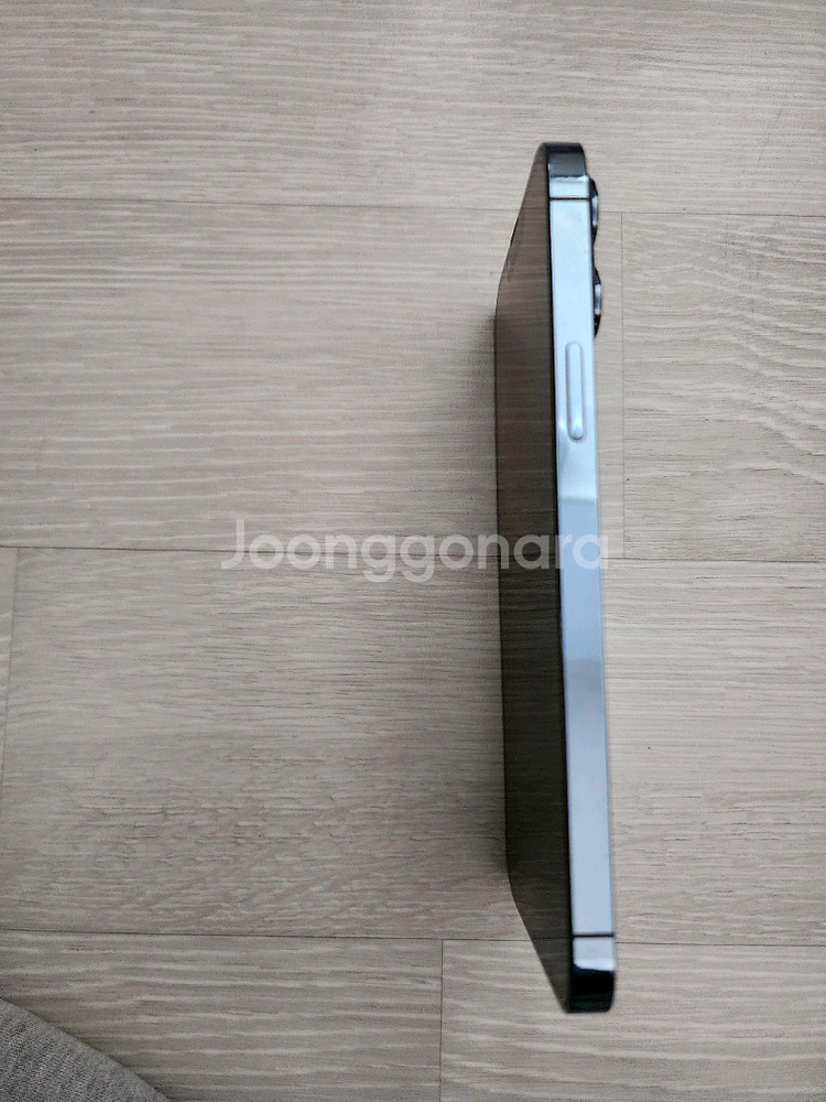 아이폰13프로맥스 256G 배터리성능치84%팝니다.--2