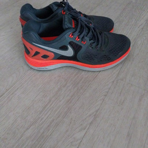 나이키런닝화255