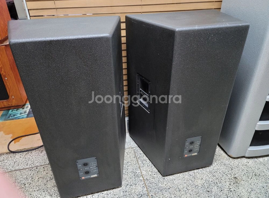 JBL SR4735x pa스피커 판매합니다--1
