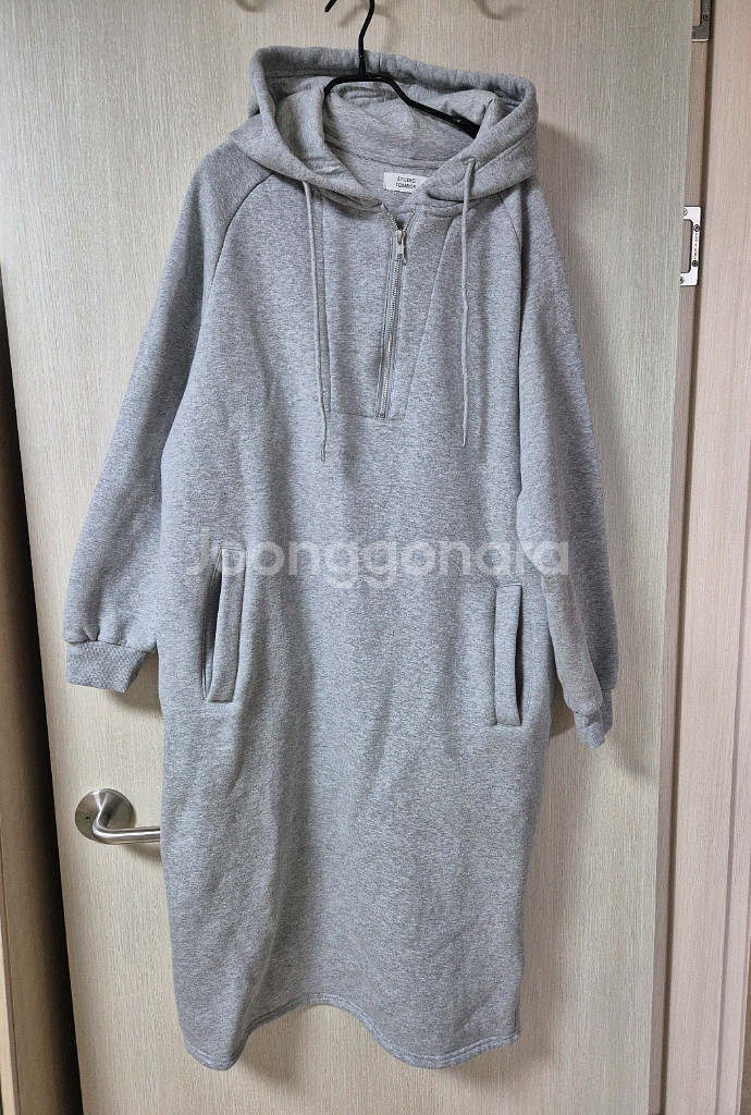 (24년) 스튜디오톰보이 후드원피스 기모롱원피스--2