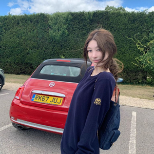 여성 테니스자수 와플 니트 스웨터 네이비