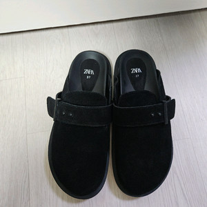 자라 zara 블랙 스웨이드 블로퍼 뮬 슬리퍼 신발 37 240 편의점 반값 택포 32000원