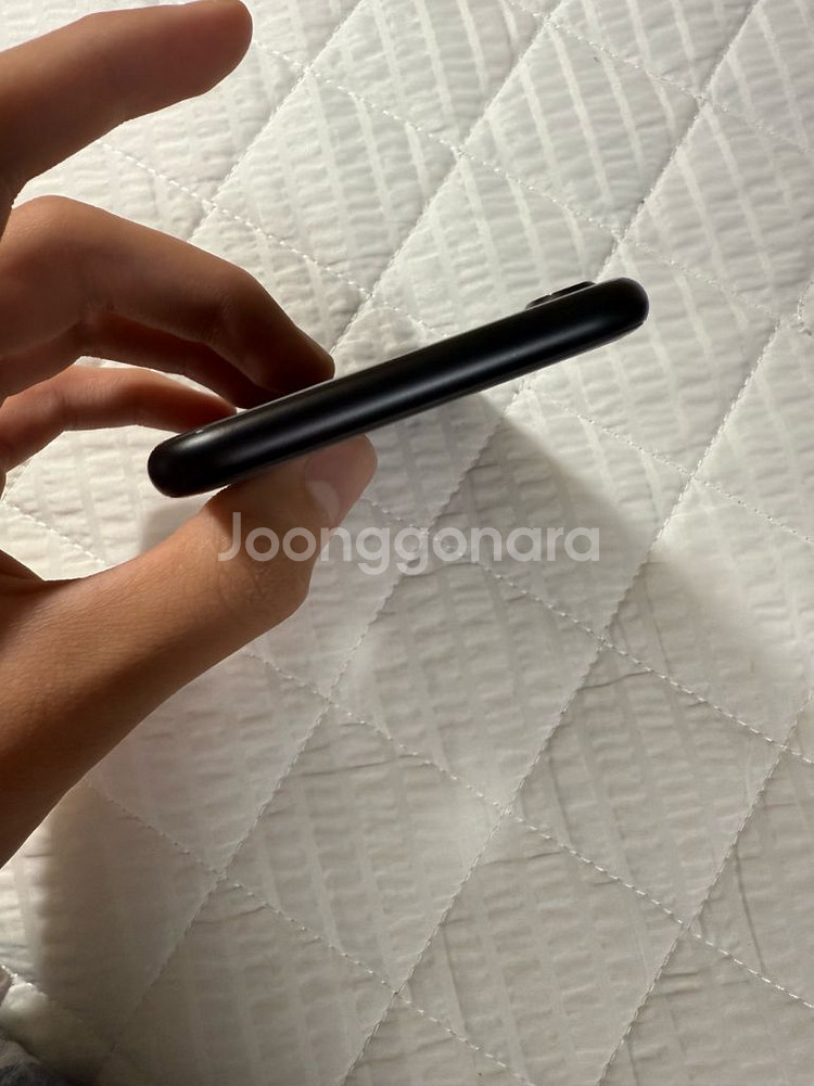 아이폰 SE2 블랙 128GB--4