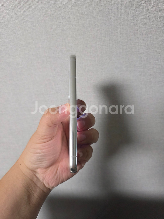 갤럭시 S22 팬텀화이트 256기가 A급 팔아요~--3