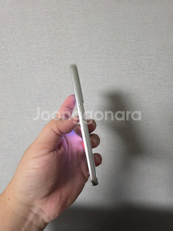 갤럭시 S22 팬텀화이트 256기가 A급 팔아요~--2