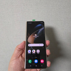 갤럭시 Z폴드4 베이지 256기가 새상품 팔아요~