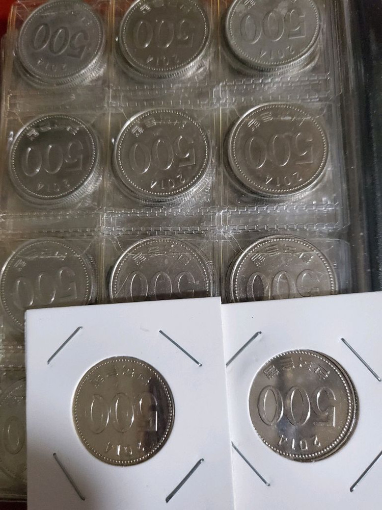 500원동전1982년6월12일 최초발행60개 , 2014년 특년도발행 60개, (합 120개) 이미지