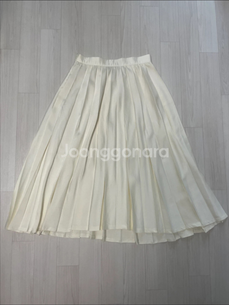 8세컨즈 플리츠 스커트 M--0