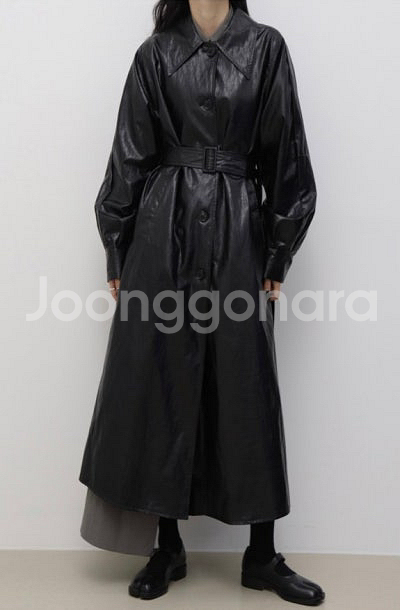 플리츠플리즈 레더 롱코트--1