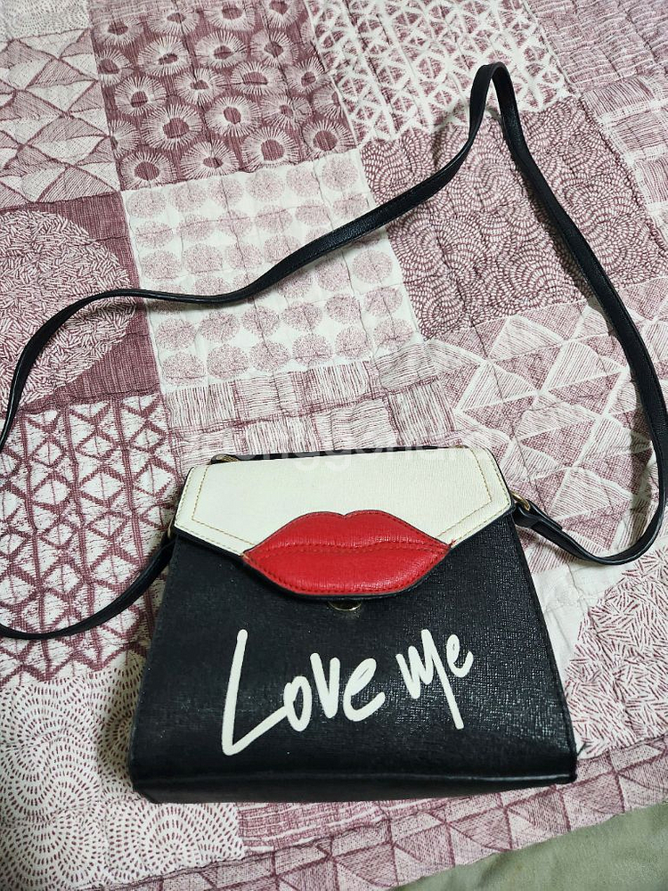 바이씨니 러브미 미니백 리티안 가방--0