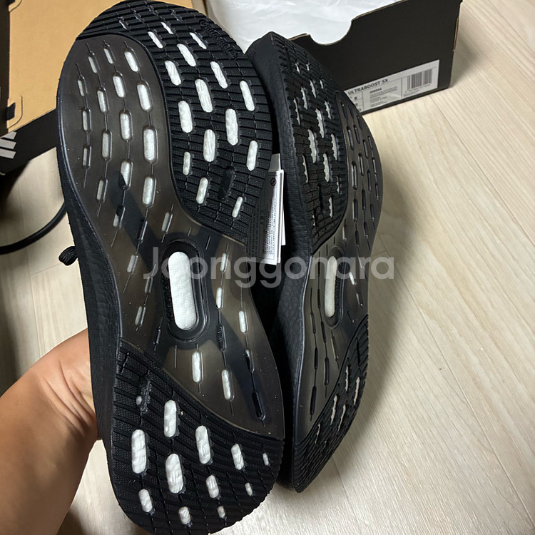 아디다스 울트라부스트 5X 올블랙 265 새상품--1