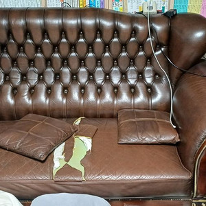 천연소가죽 3인용 소파 및 식탁 나눔합니다