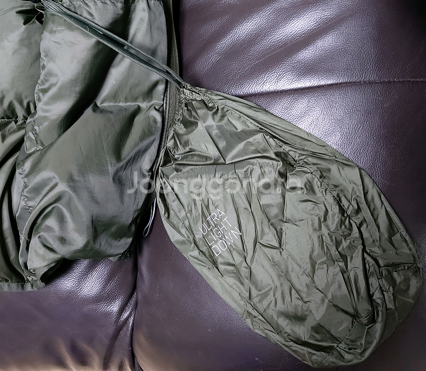 유니클로 울트라 라이트 다운 봉태규패딩(L)--6