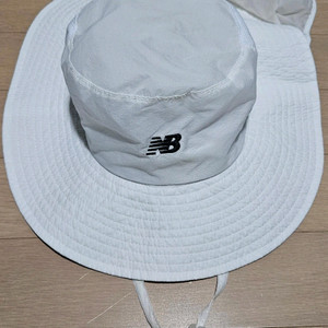 뉴발란스 키즈 버킷햇 거의새상품