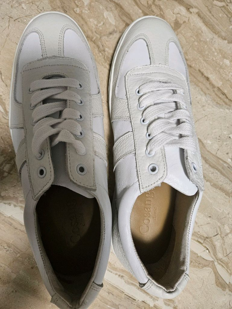 스니커즈 팝니다.(새상품)--5