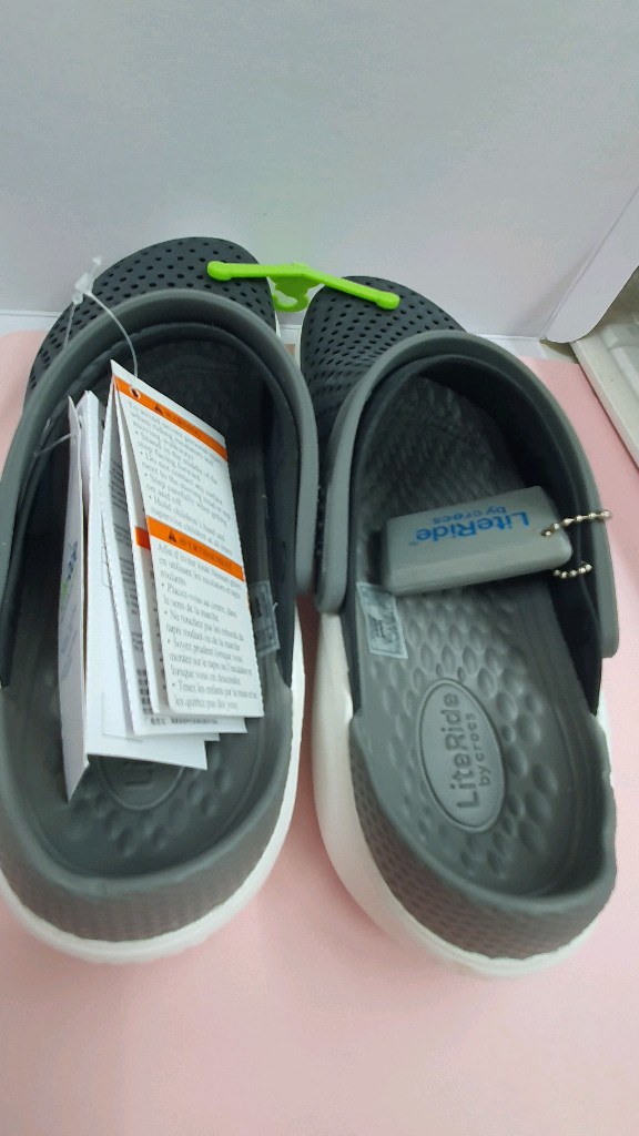 크록스 라이트라이드 360 클로그 슬리퍼--2