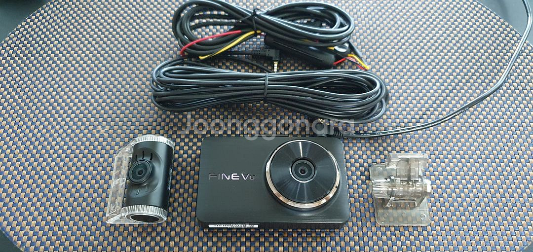 파인뷰 LX2000 블랙박스 2채널--0