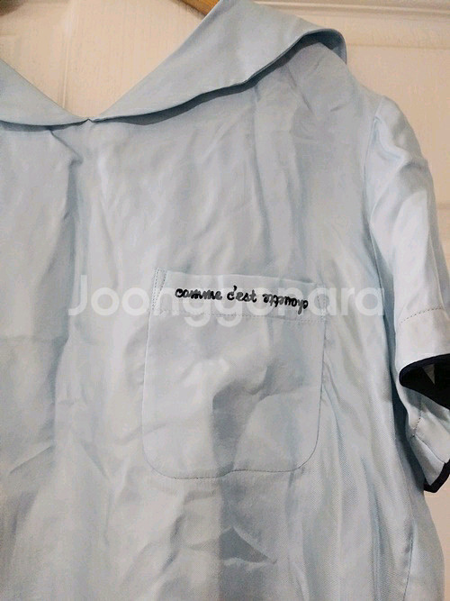 럭키슈에뜨 앞자수 변형카라 블라우스--2