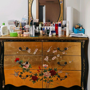 나비.금박 장식 가구 세트