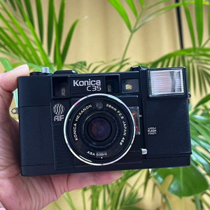 코니카 C35 af 필름카메라
