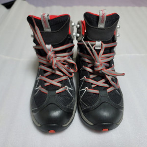 고어텍스 등산화 275