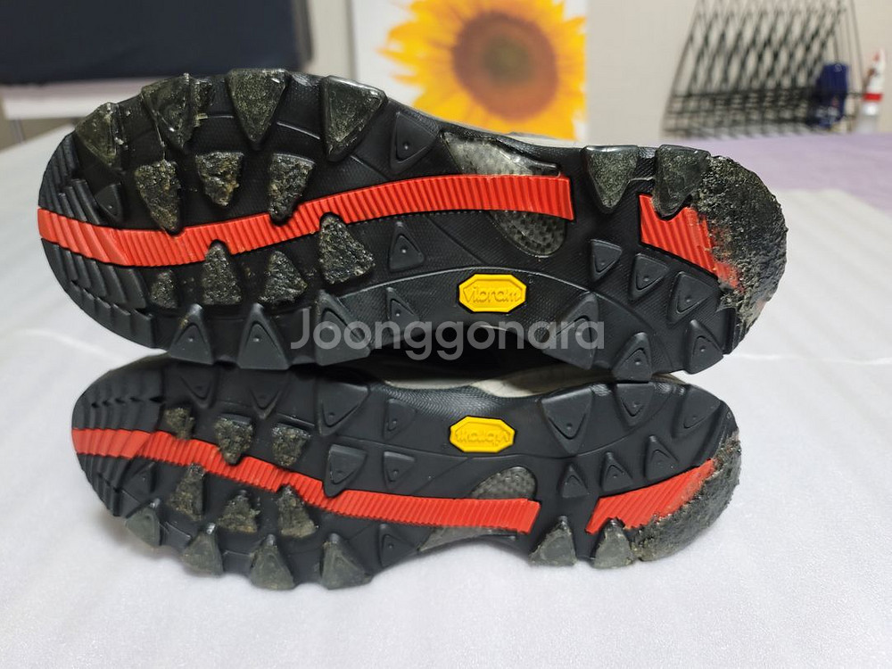 고어텍스 등산화 275--6