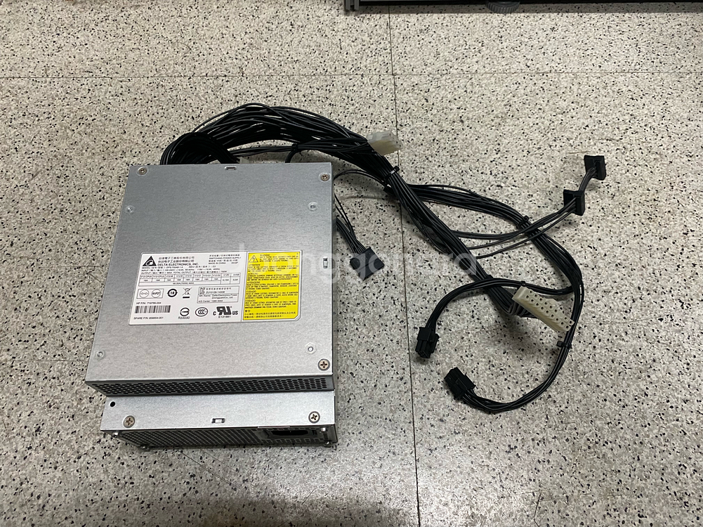 HP Z440 워크스테이션 700W 파워서플라이 델타 제품--0