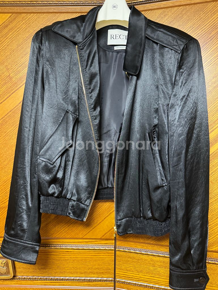 렉토 벤 플루이드 블랙 자켓 L 사이즈 25SS--0