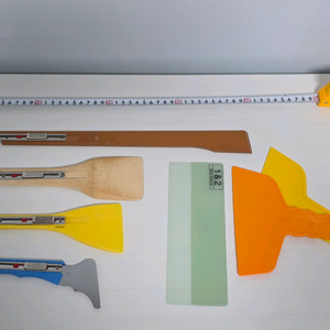 도배용 칼 도배칼 판매(장칼, 나무칼, 주걱칼, 필름칼) 칼받이 & 헤라 포함