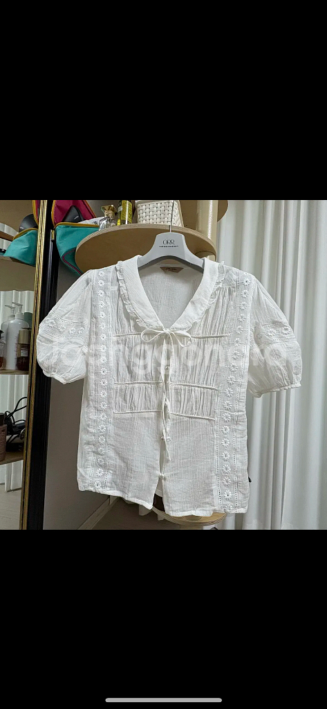 여름 블라우스 두개(바이탈사인, 헬더)--0