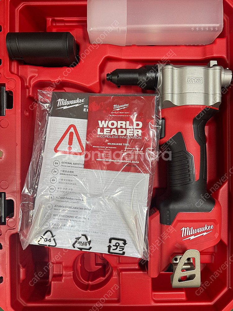 (새제품) 밀워키 M12 BPRT-0C 충전 리벳건--1