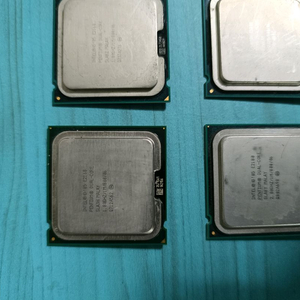 인텔 CPU 4개 세트 ( E2160,E2180,E5200)