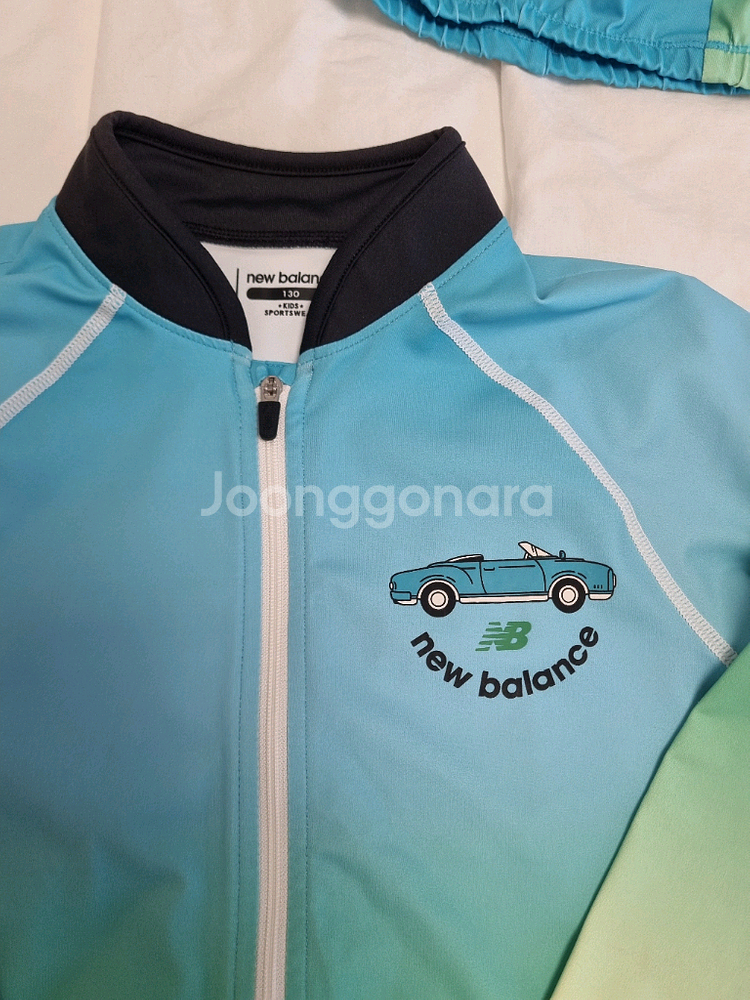 뉴발란스 키즈 래쉬가드130--1