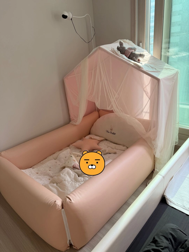 3개월가량 사용한 코지스토리 싱글침대 판매해요 이미지