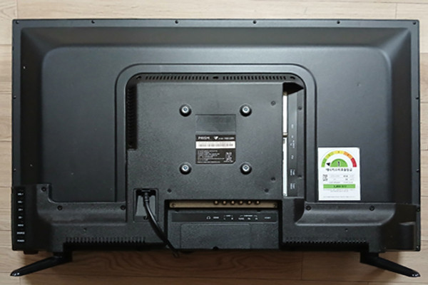 프리즘 32인치 TV 팝니다.--3