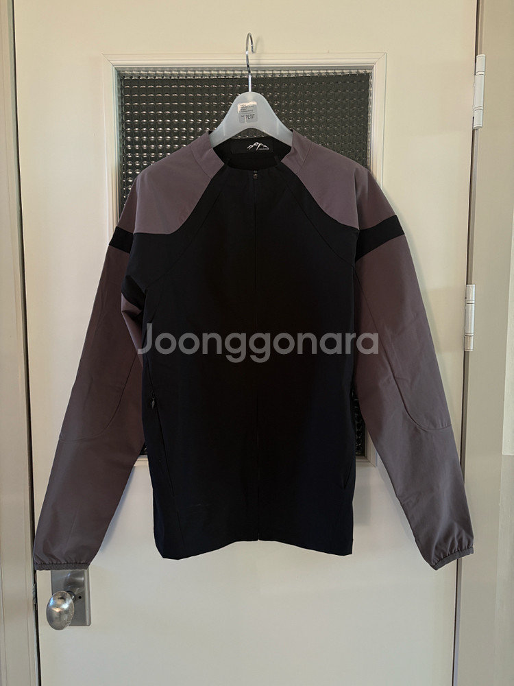 콜드웜 soft shell jacket (black) -small fit- 팝니다.--5