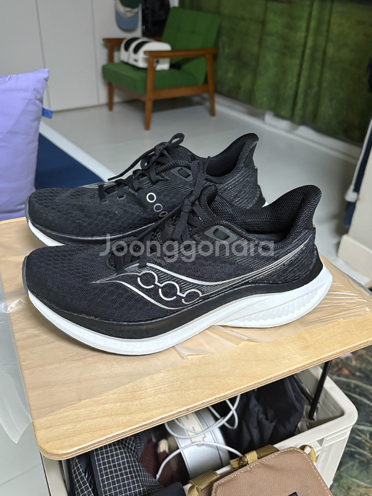 써코니 엔돌핀스피드5 우먼 (250) 팝니다.--1