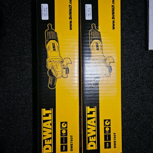 디월트 4인치 전기 그라인더 새상품 판매 합니다