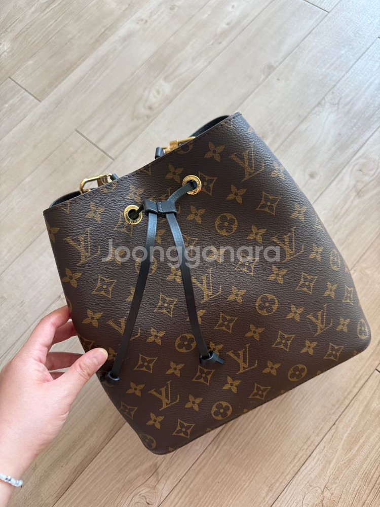루이비통 네오노에 MM 모노그램 버킷백--0